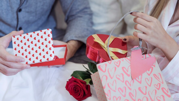 Valentine’s Day Shopping: The Best Handbags to Gift Your Girlfriend