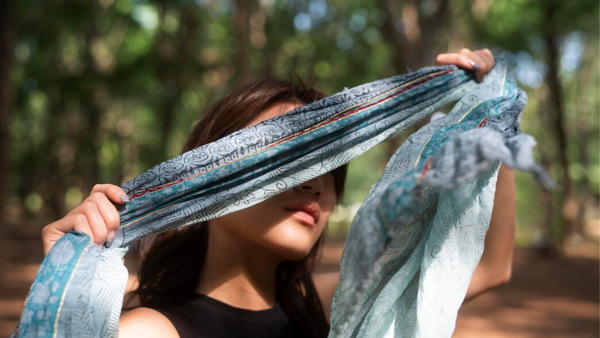 Scarf Color Psychology: What Your Choice of Scarf Says About You