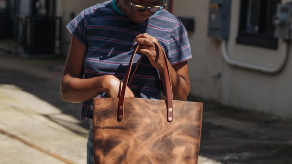 The Evolution of Tote Bags: From Utility to Fashion Statement