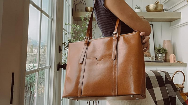 Handbags for Work: Functional and Stylish Options for the Office